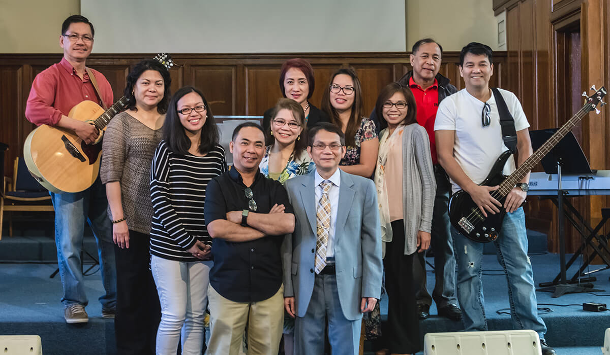 filipino-congregation-la-first-church-of-the-nazarene